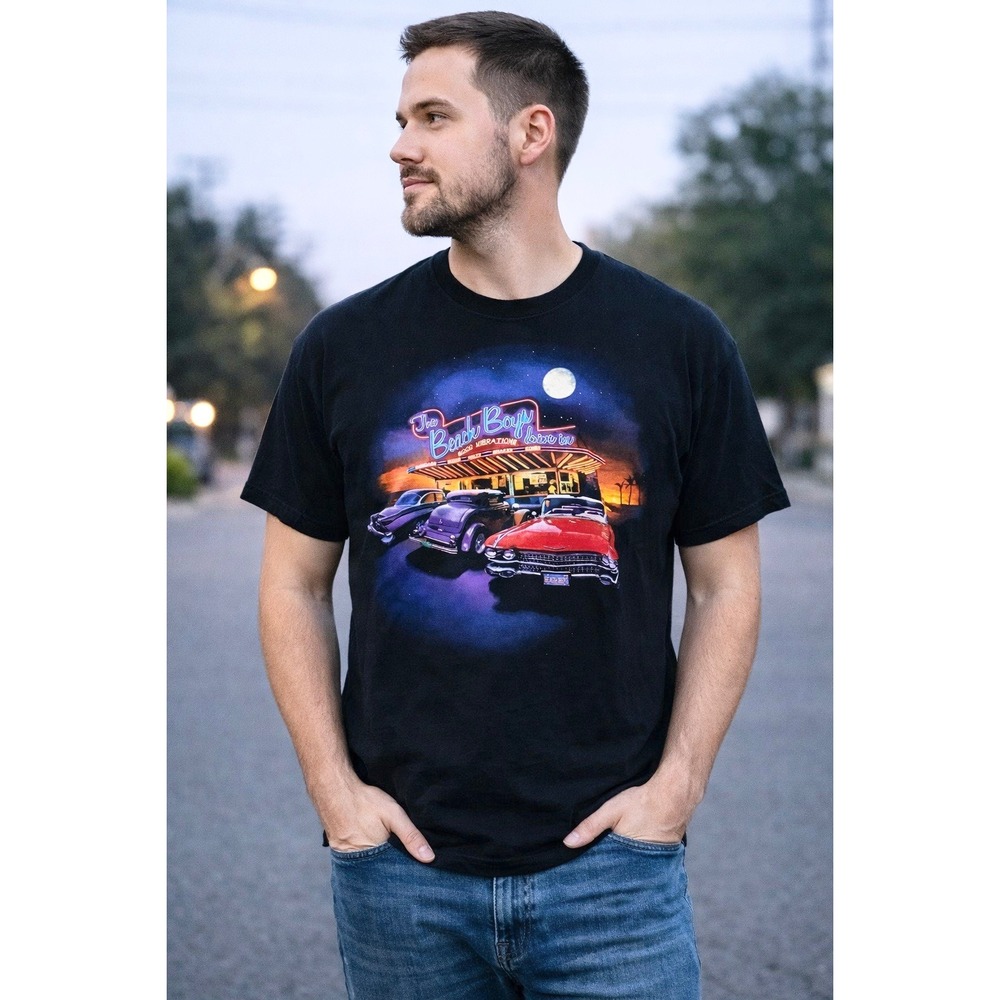 The Beach Boys 2011 Tour T-Shirt Mens L Large Black Classic Cars‎ Graphic Tee